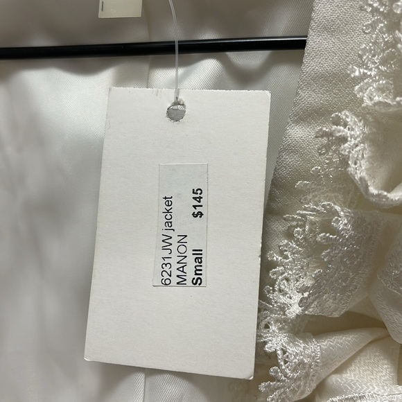 White bat wing blazer - Picture 5 of 5